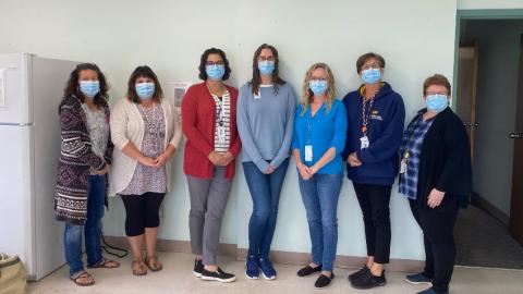 Teams help pregnant women with syphilis