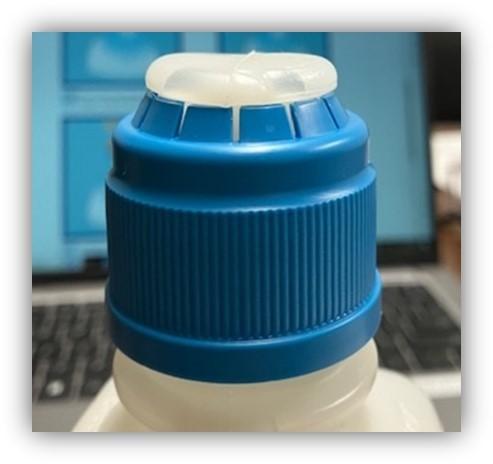 Baxter Pour Bottle Cap Engaged Properly