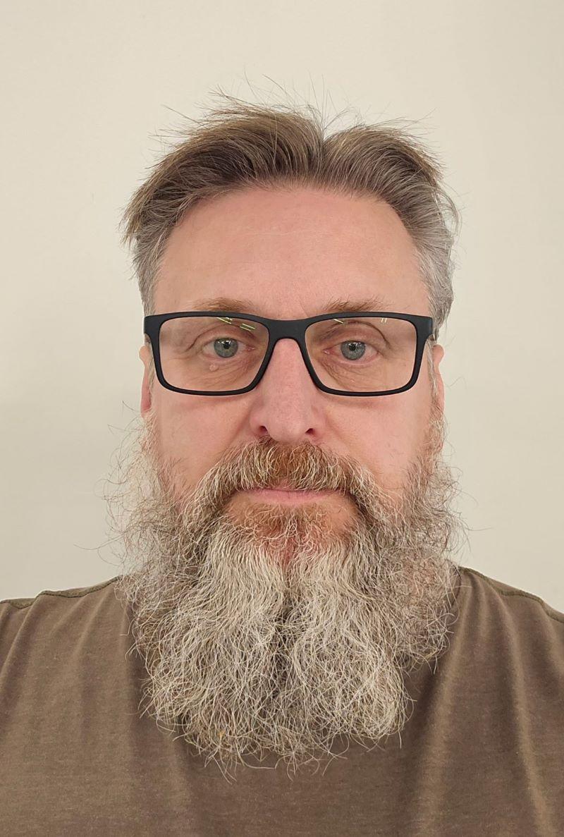 Headshot of Elton Preikchat