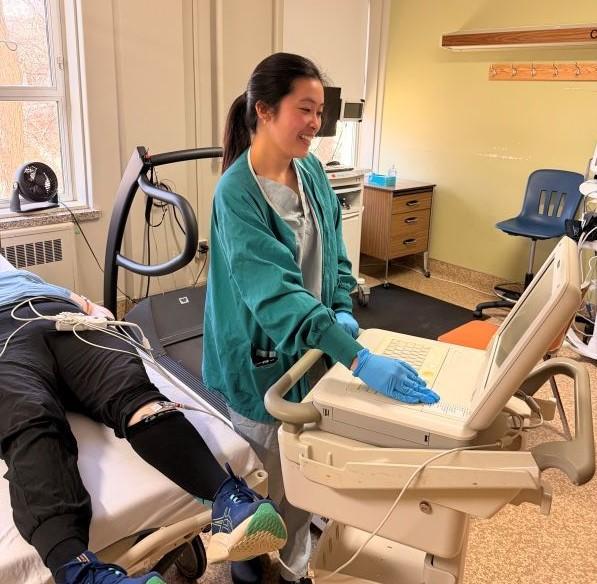 Cardiology Technologist at work